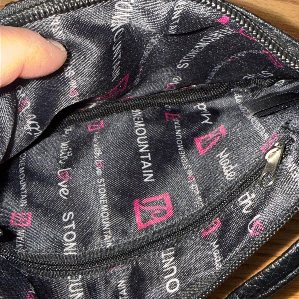 Stone Mountain Accessories Textured Black Wristlet